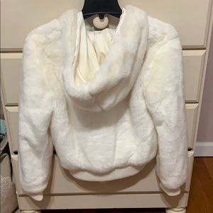 White hooded faux fur cropped jacket